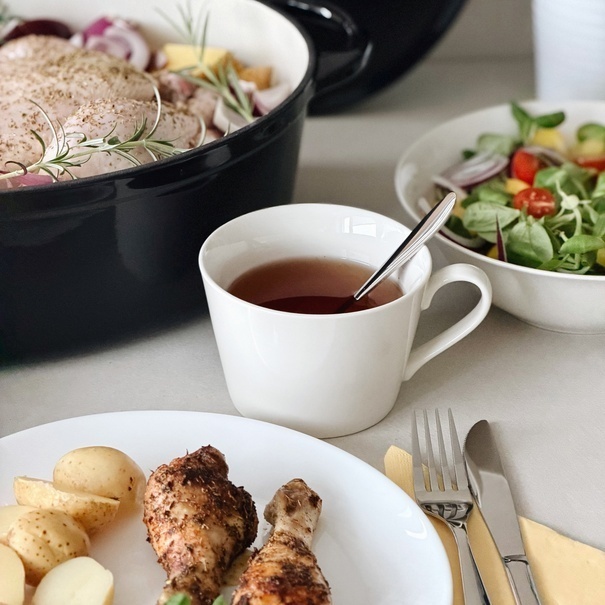 Kubek porcelanowy z uchem Tadar 450 ml biały
