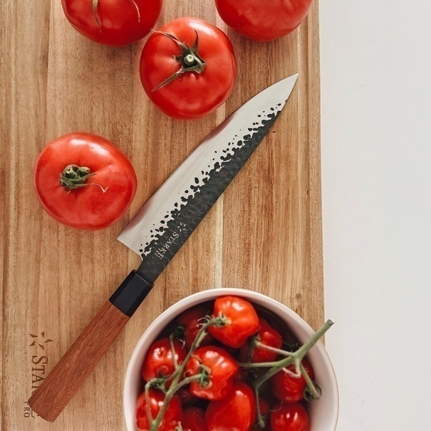 N&oacute;ż szefa kuchni ręcznie robiony z twardej stali Starke Pro Toshiro 20 cm
