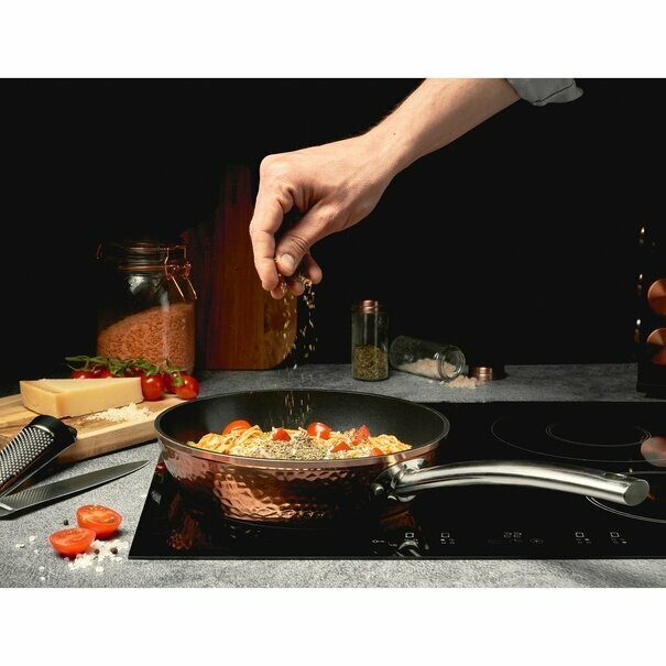 Patelnia na indukcję Starke Pro Black Copper 24 cm