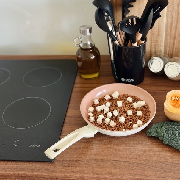 Patelnia z powłoką ceramiczną indukcyjna Konighoffer Flar 22 cm
