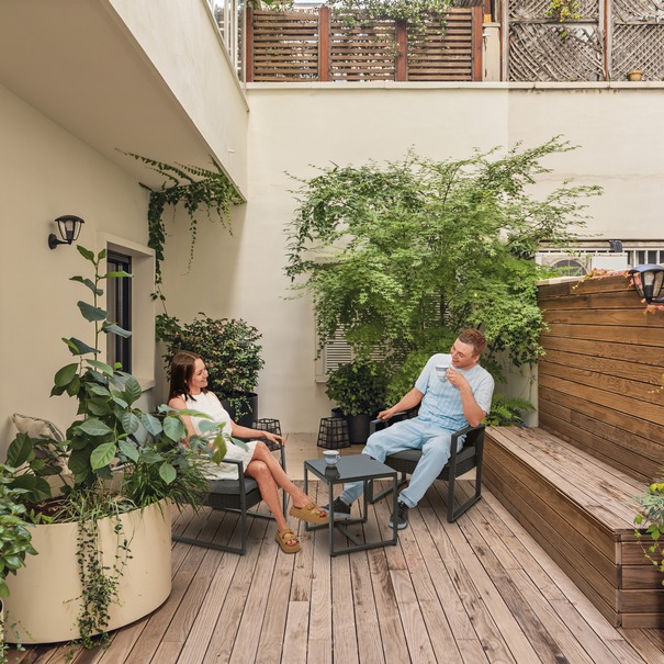 Stolik ze szklanym blatem i 2 fotele ogrodowe Tadar Madera