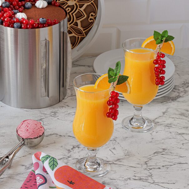 Szklanka na n&oacute;żce do deser&oacute;w i koktajli Tadar Pia 450 ml
