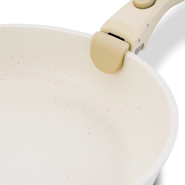 Zestaw garnk&oacute;w Starke Pro Compacti Cream 11 element&oacute;w odpinany uchwyt