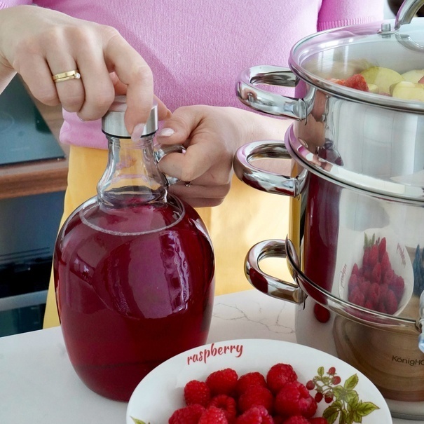 Butelka galon z zakrętką Tadar 1,5 l