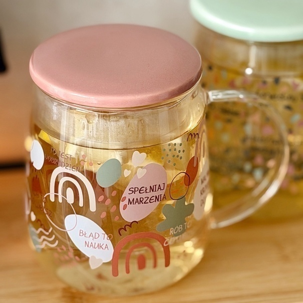 Kubek szklany z zaparzaczem i ceramiczną pokrywką Tadar Spełniaj marzenia 500 ml