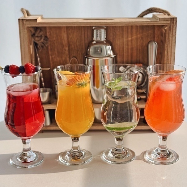 Szklanki na n&oacute;żce do deser&oacute;w i koktajli Tadar Pia 450 ml 6 sztuk