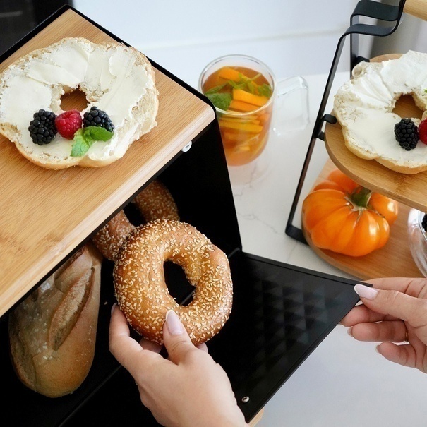 Chlebak stalowy Tadar Geometric Wood 35,5 x 21,5 x 20 cm czarny