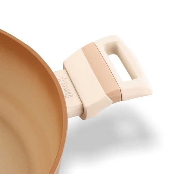 Patelnia indukcyjna kr&oacute;tkie uchwyty z pokrywką Starke Pro Coretto 28 cm