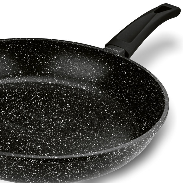 Patelnia non-stick Starke Pro Chelsea 24 cm i podkładka