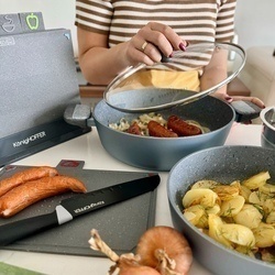 Patelnia na indukcję non stick krótkie uchwyty z pokrywką Starke Pro Double 28 cm