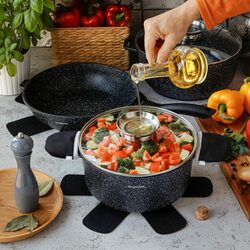 Zestaw garnków marmurowych Konighoffer Pollo 10 elementów i 2 nakładki 2 podkładki