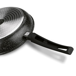 Patelnia non-stick Starke Pro Chelsea 28 cm i podkładka