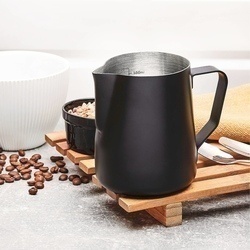 Dzbanek do spieniania mleka mlecznik Konighoffer Barista 600 ml czarny