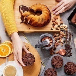 Moździerz kuchenny z tłuczkiem Tadar 10 x 6 cm marmurowy czarny