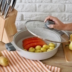 Patelnia na indukcję krótkie uchwyty z pokrywką Starke Pro Stoneware Marble 28 cm