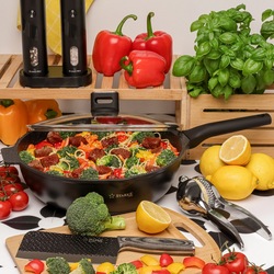 Patelnia WOK na indukcję z pokrywką Starke Pro Yasai 32 cm