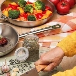 Słoik z klipsem i silikonową uszczelką Tadar Kwadrat 280 ml