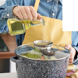 Butelki na oliwę szklane Sarina 250 ml 2 sztuki mix kolorów