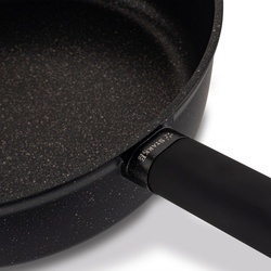 Patelnia głęboka na indukcję z pokrywką Starke Pro Starlet Black 28 x 8 cm