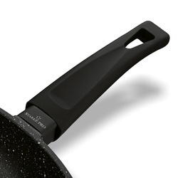 Patelnia non-stick Starke Pro Chelsea 28 cm i podkładka